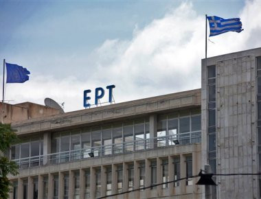 Ένταση στα αποκαλυπτήρια του μνημείου της ΕΡΤ ανάμεσα σε Τσακνή και Μακρή (φωτό)